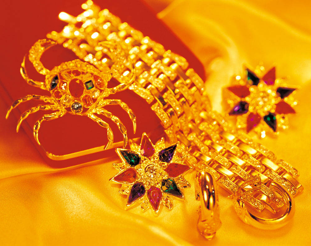 五行属火的人戴什么最旺 火命之人的性格怎么样